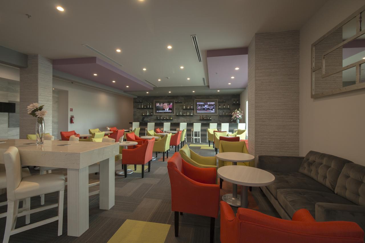 Chn Hotel Monterrey Aeropuerto, Trademark By Wyndham Apodaca Bagian luar foto